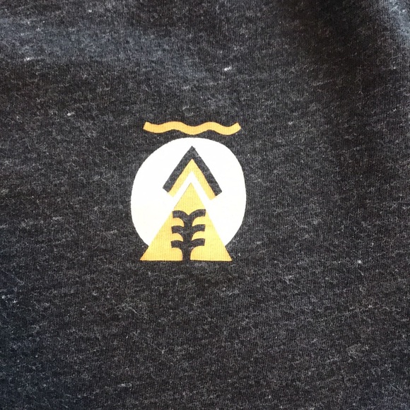 Decathlon Quechua Graphic T-Shirt - Picture 5 of 7